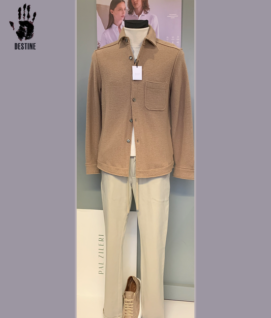 Ötlet 14: Egy prémium összeállítás, amely a kifogástalan olasz szabászat esszenciáját hordozza.