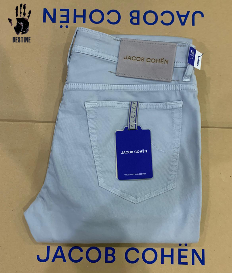 Jacob Cohën egyedi, kézzel készült luxus farmer