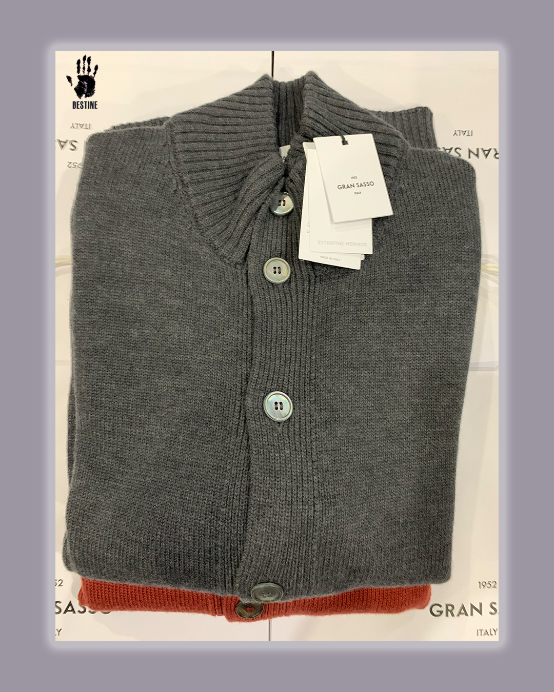 Ismerős forma — most könnyedebb változatban.