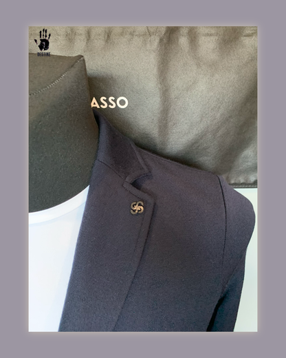 Idea 38: One pair of trousers. Seven different looks.